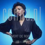 Syreeta (Date Unknown) at studio in Amsterdam.

[keywords]Posed, Table, Eyecontact[/keywords]